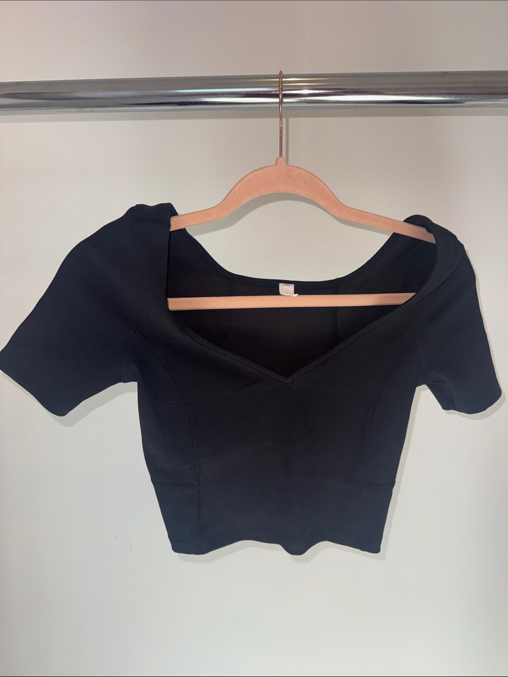 lululemon athletica Black V-Neck Short Sleeve Crop Top